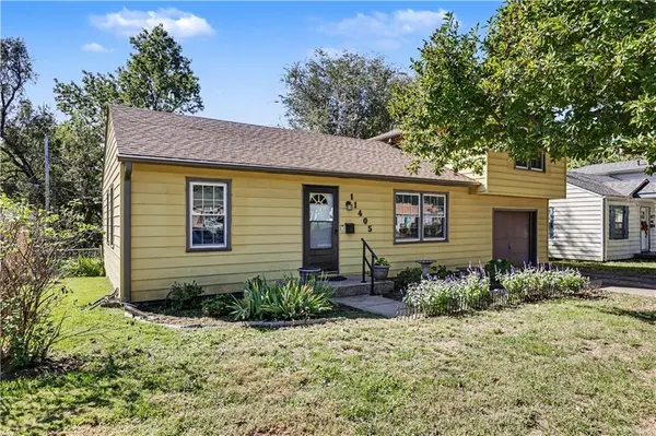 11405 W 70th ST, Shawnee, KS 66203