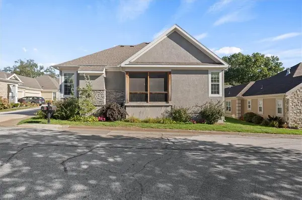 728 E 110th TER, Kansas City, MO 64131