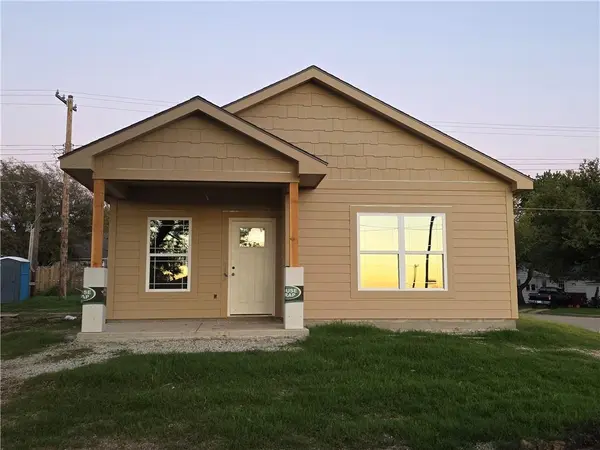 1101 N Main ST, Ottawa, KS 66067