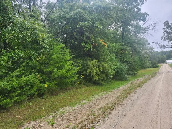 Coral AVE, Princeton, MO 64683