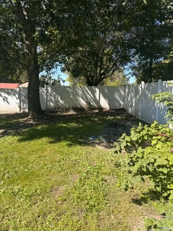 407 E Swihart ST, Columbia City, IN 46725-2737