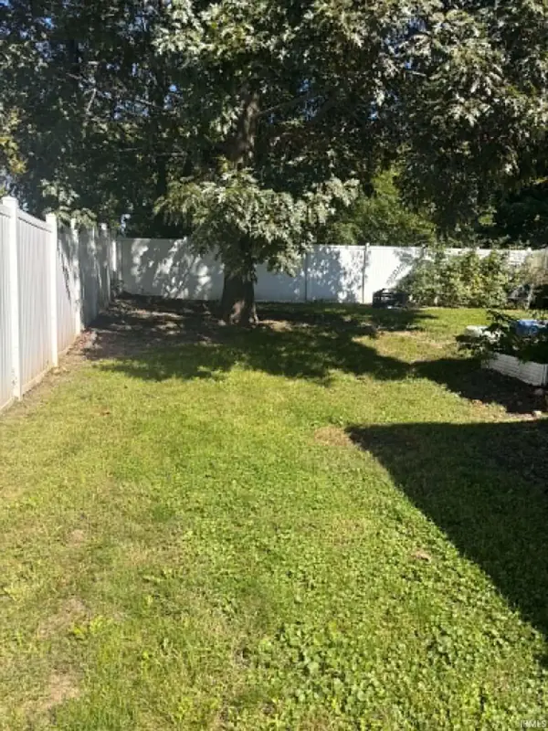 407 E Swihart ST, Columbia City, IN 46725-2737