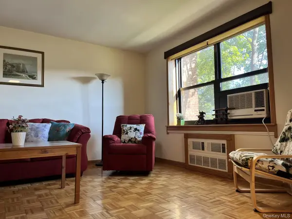 213-02 73rd AVE #4D, Bayside, NY 11364