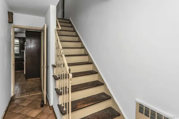 915 Glenwood RD, West Hempstead, NY 11552