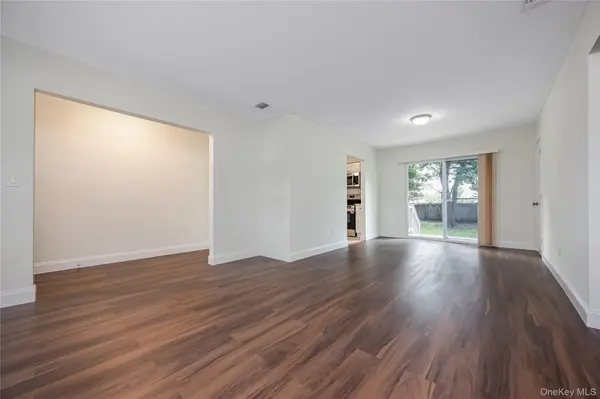 1182 E 3rd AVE, Bay Shore, NY 11706
