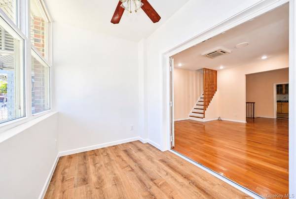 2561 Fenton AVE, Bronx, NY 10469