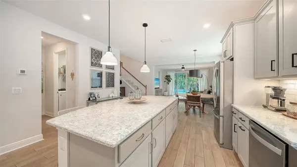 2531 FIREFLAG LN, Sarasota, FL 34232