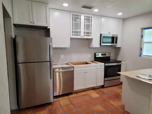2117 3RD AVE E, Bradenton, FL 34208