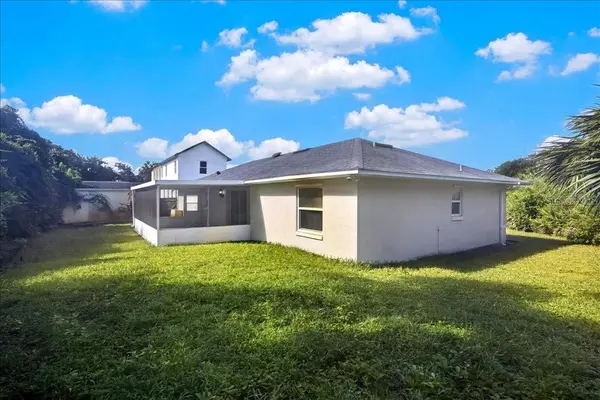 11 SWEETBAY DR, Palm Coast, FL 32137