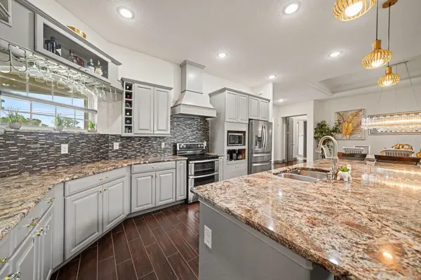 16206 EAST SHIRLEY SHORES RD, Tavares, FL 32778
