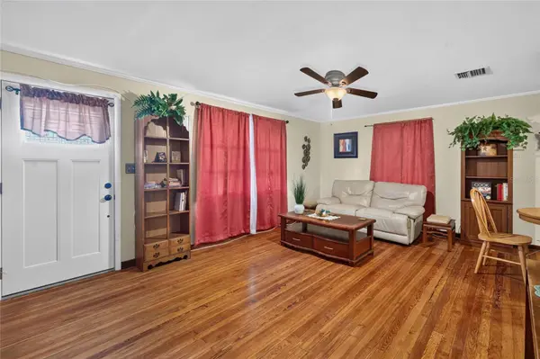 210 NEBRASKA AVE, Leesburg, FL 34748