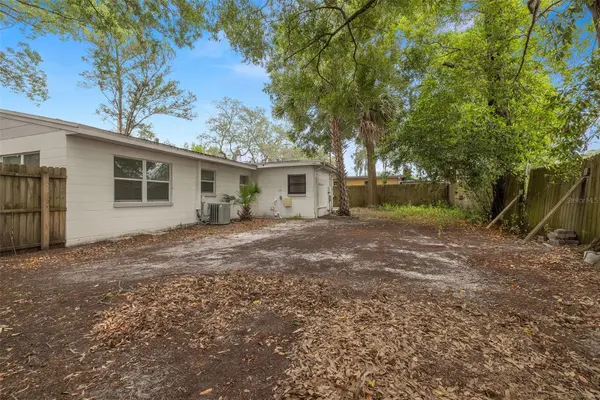 12113 N EDISON AVE, Tampa, FL 33612
