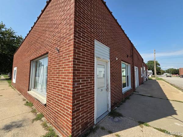 200 N Washington ST, Kahoka, MO 63445