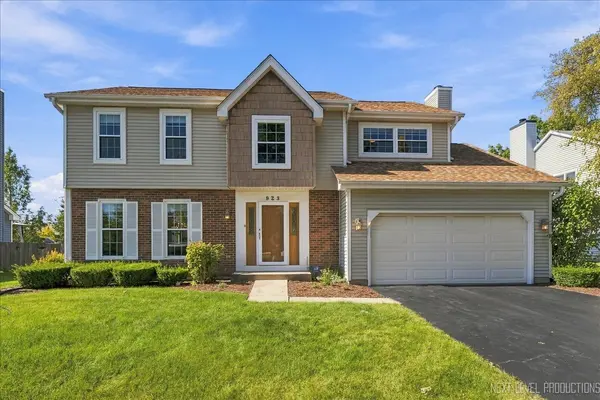 923 Ridge TRL, Carol Stream, IL 60188
