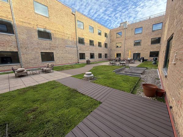 2100 N Racine AVE #2J, Chicago, IL 60614