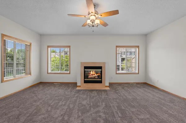 18241 Kerrville TRL #209, Lakeville, MN 55044
