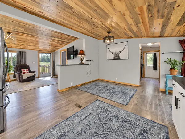15821 Nokay Lake Road, Brainerd, MN 56401