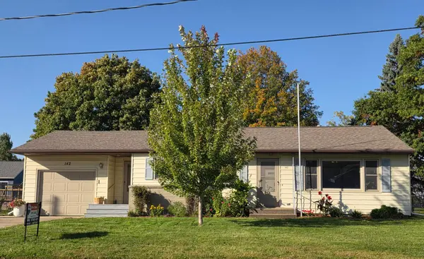 142 5th ST NW, Blooming Prairie, MN 55917