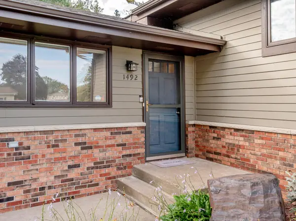 1492 Red Cedar RD, Eagan, MN 55121