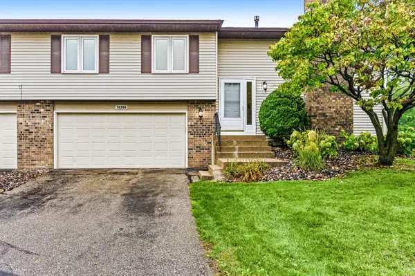 10394 Balsam LN, Eden Prairie, MN 55347