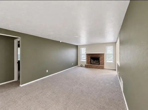 1054 Cumberland Mansion, Yukon, OK 73099