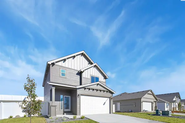 728 Honeylicious St., Richland, WA 99352