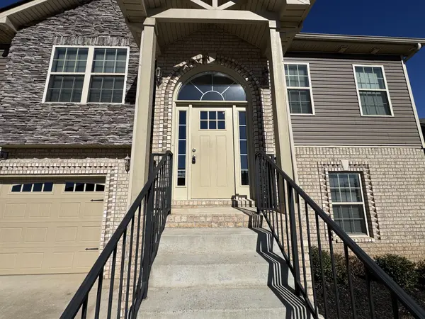 295 Dugger Dr, Clarksville, TN 37042