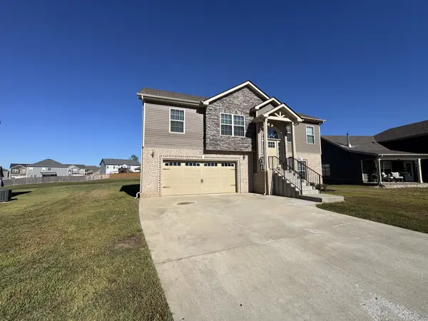 295 Dugger Dr, Clarksville, TN 37042