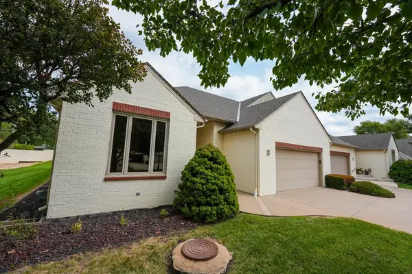 1770 N Country Club Rd #9, El Dorado, KS 67042