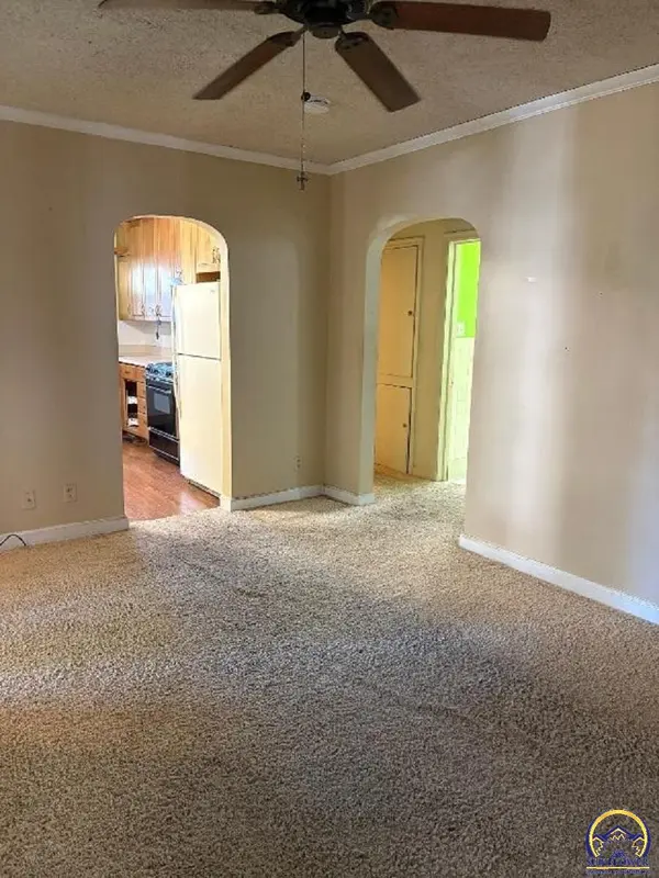 839 SW Webster AVE, Topeka, KS 66606