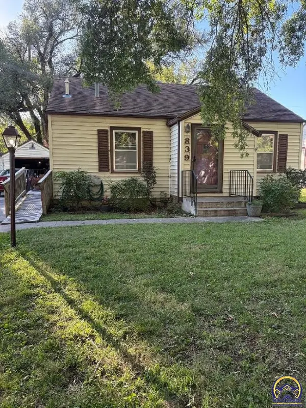 839 SW Webster AVE, Topeka, KS 66606