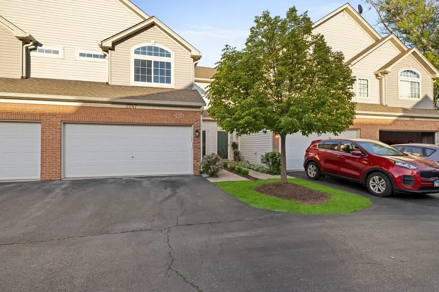2247 Stoughton DR, Aurora, IL 60502