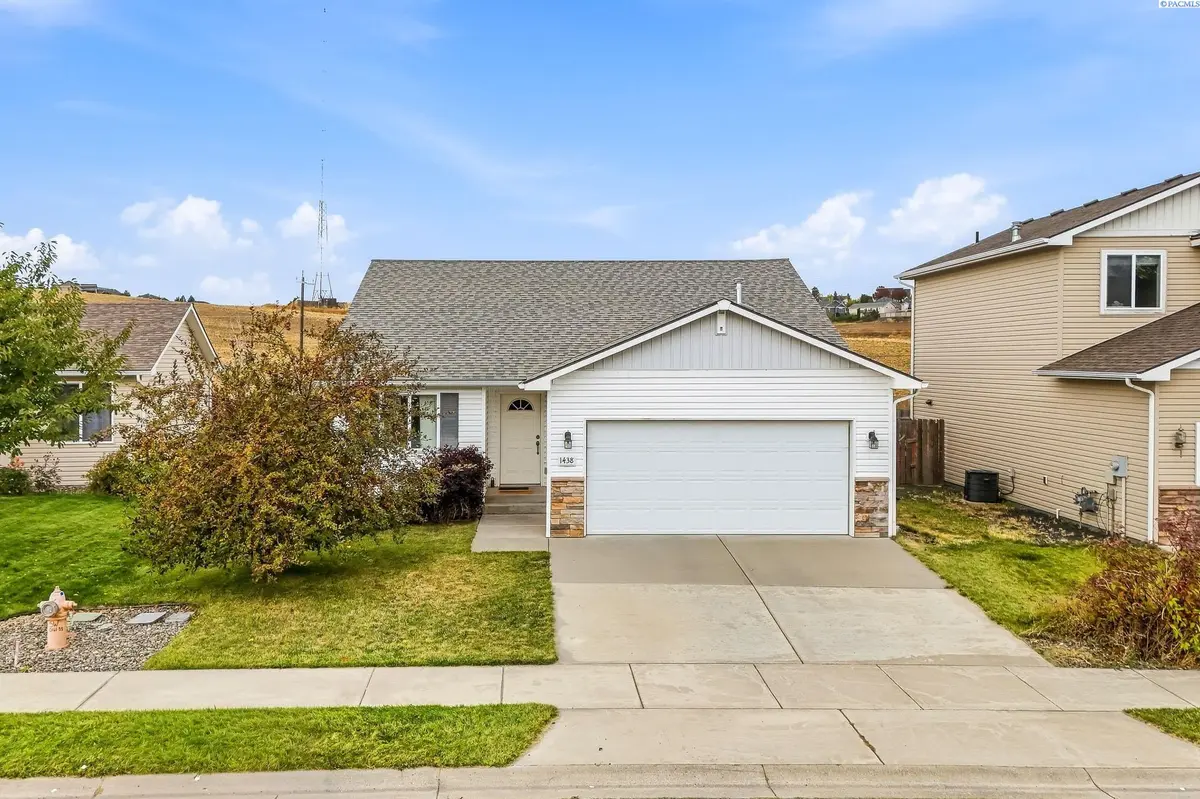 1438 SW Lost Trail, Pullman, WA 99163