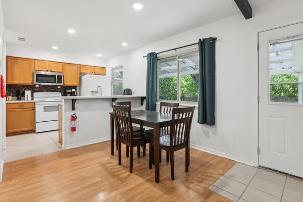 8911 Pointer LN, Austin, TX 78758