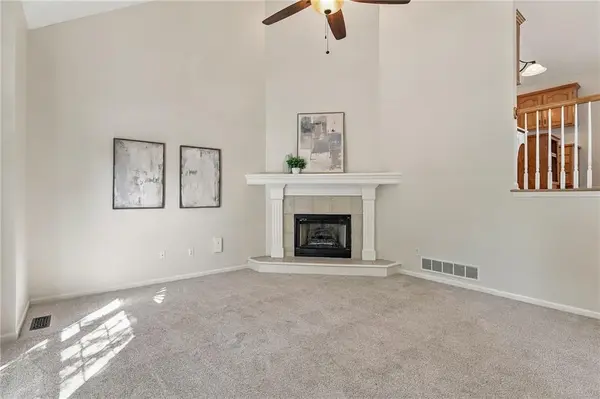 4913 Brownridge ST, Shawnee, KS 66218