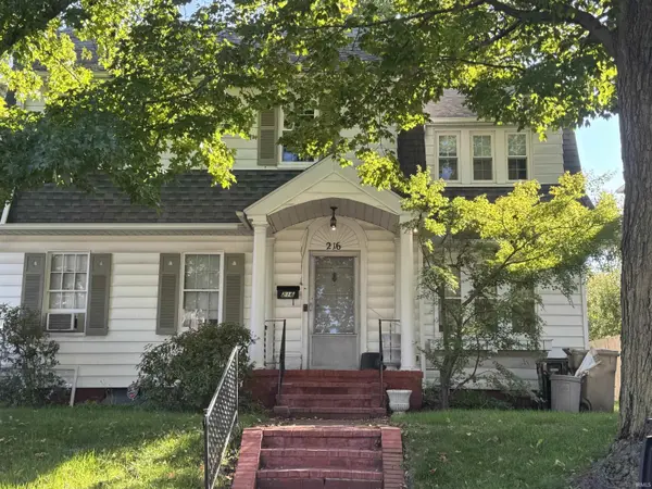 216 N Sunnyside AVE, South Bend, IN 46617-3332