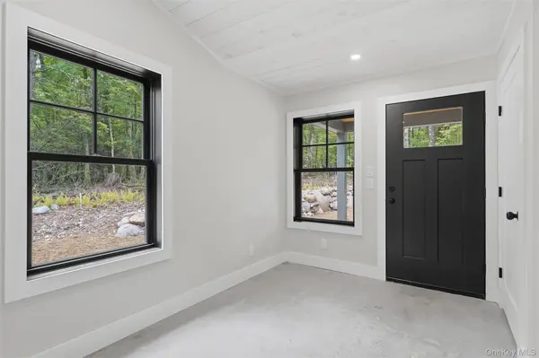 493 Samsonville RD, Kerhonkson, NY 12446