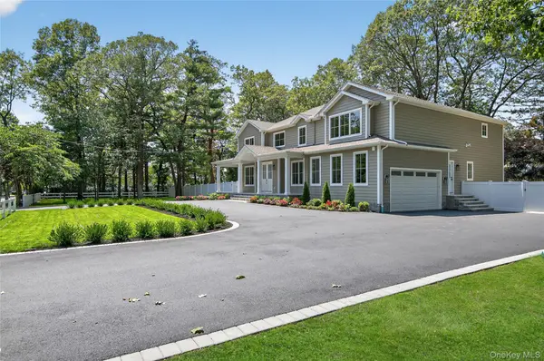 . Caledonia RD, Dix Hills, NY 11746