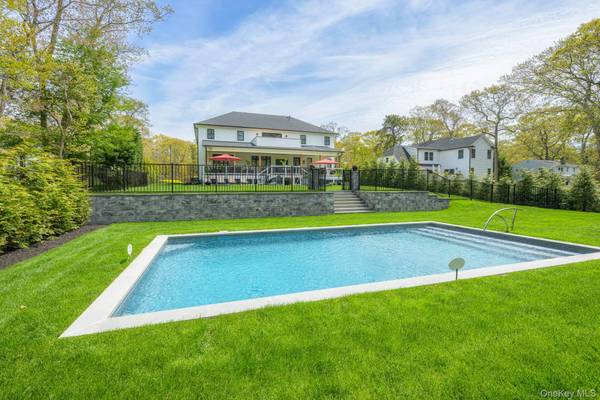 45 Columbine AVE, Hampton Bays, NY 11946