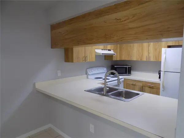 2735 SW 35TH PL #1801, Gainesville, FL 32607