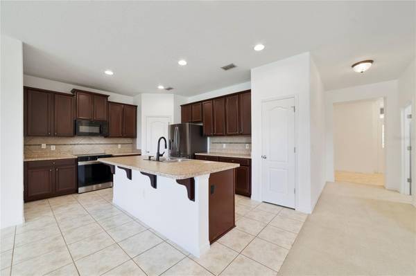 8036 CRUSHED PEPPER AVE, Orlando, FL 32817