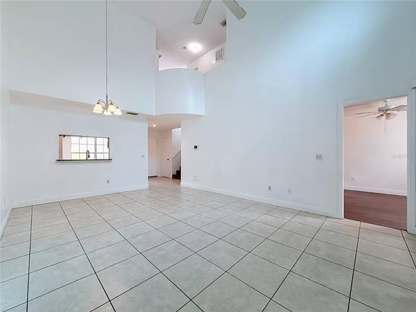 13518 SUMMERTON DR, Orlando, FL 32824