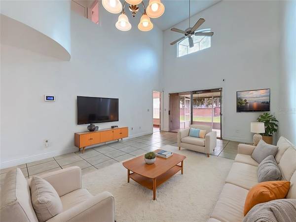 13518 SUMMERTON DR, Orlando, FL 32824
