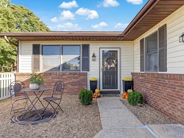 1116 Rueck RD, Columbia, IL 62236
