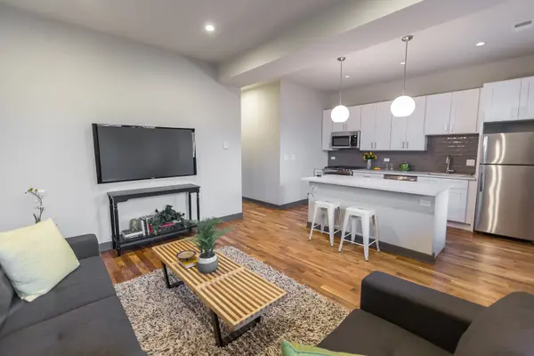 2850 N Seminary AVE #3, Chicago, IL 60657