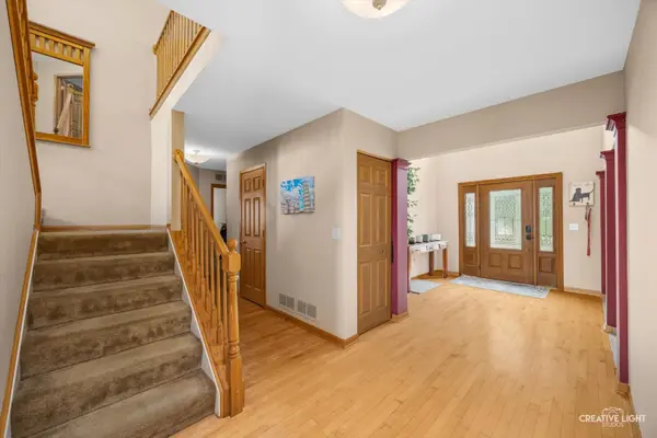 1608 Trails End LN, Bolingbrook, IL 60490