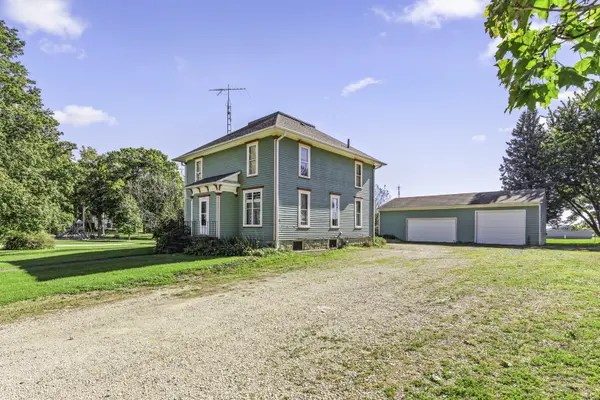 611 Chicago RD, Paw Paw, IL 61353