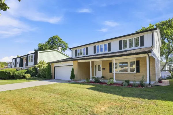 1805 W Willow LN, Mount Prospect, IL 60056