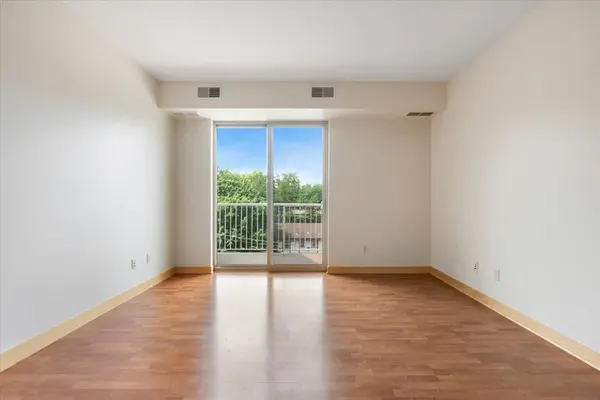 2900 University AVE SE #503, Minneapolis, MN 55414