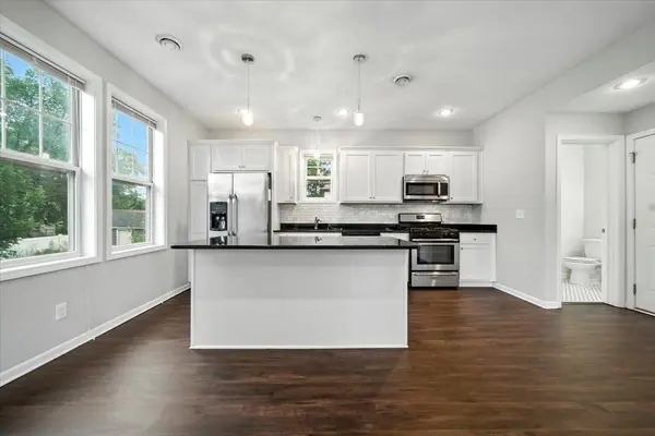 600 W 32nd ST #4, Minneapolis, MN 55408